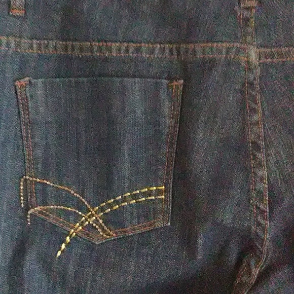 FYLO Jeans - Picture 6 of 8